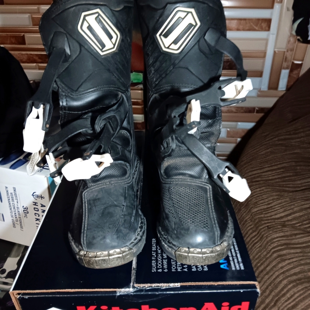 Shift motor bike riding boots
